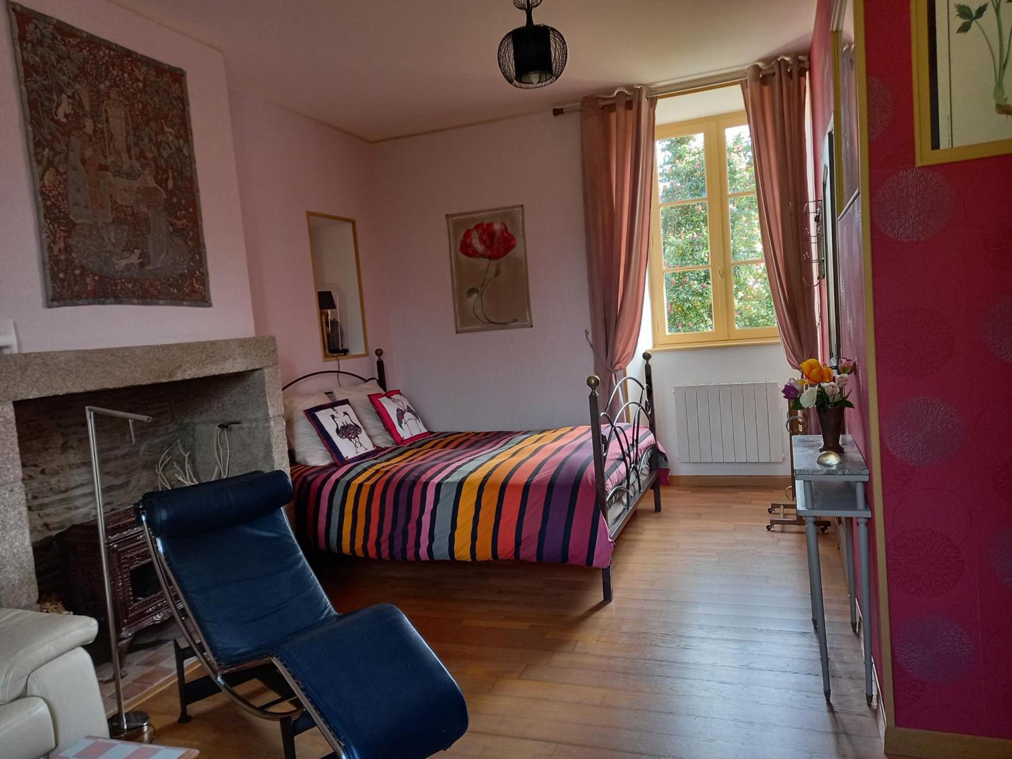 Le Petit Manoir Bed and Breakfast Isigny-le-Buat Eksteriør billede