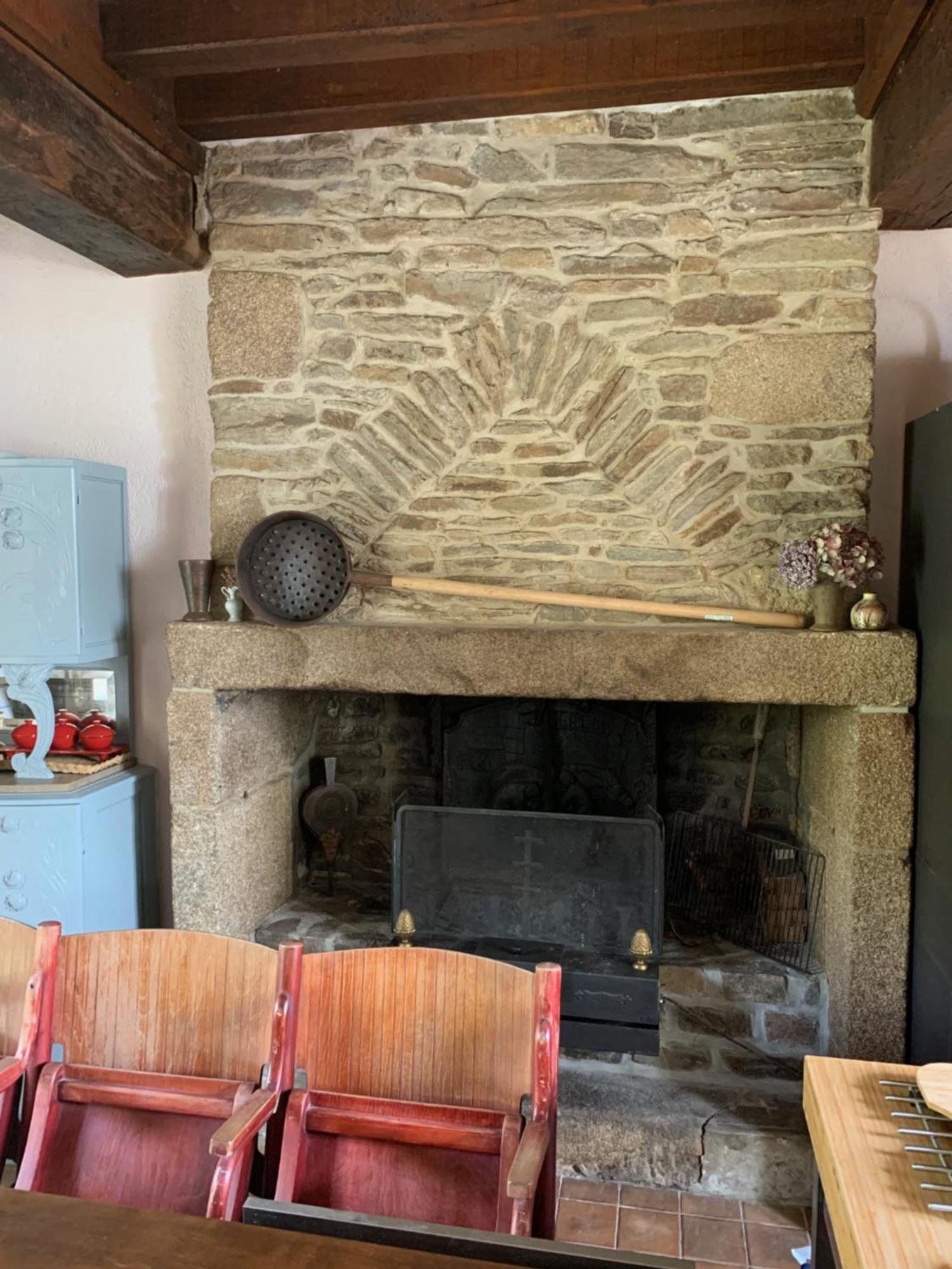 Le Petit Manoir Bed and Breakfast Isigny-le-Buat Eksteriør billede